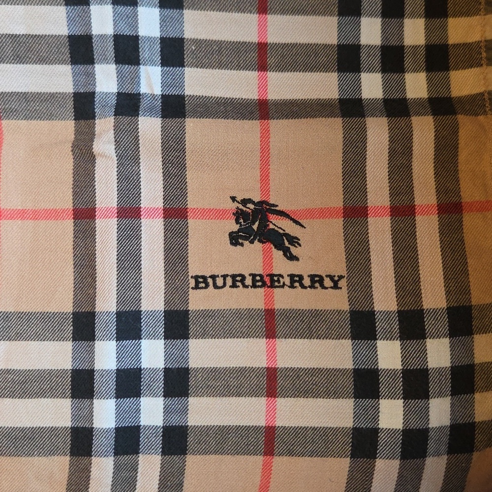 Burberry Beige and Black Plaid Square 18×18" - Picture 2 of 6